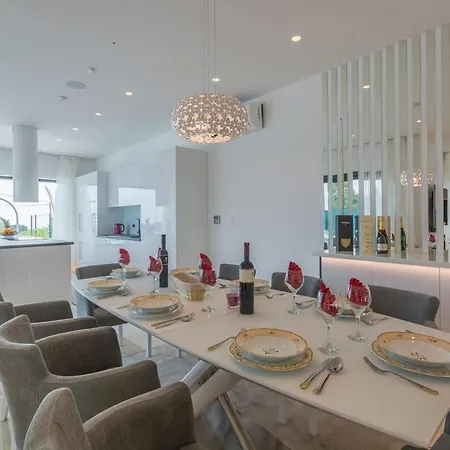 Gabrijela With Private Pool And Bbq Near Porec Vila